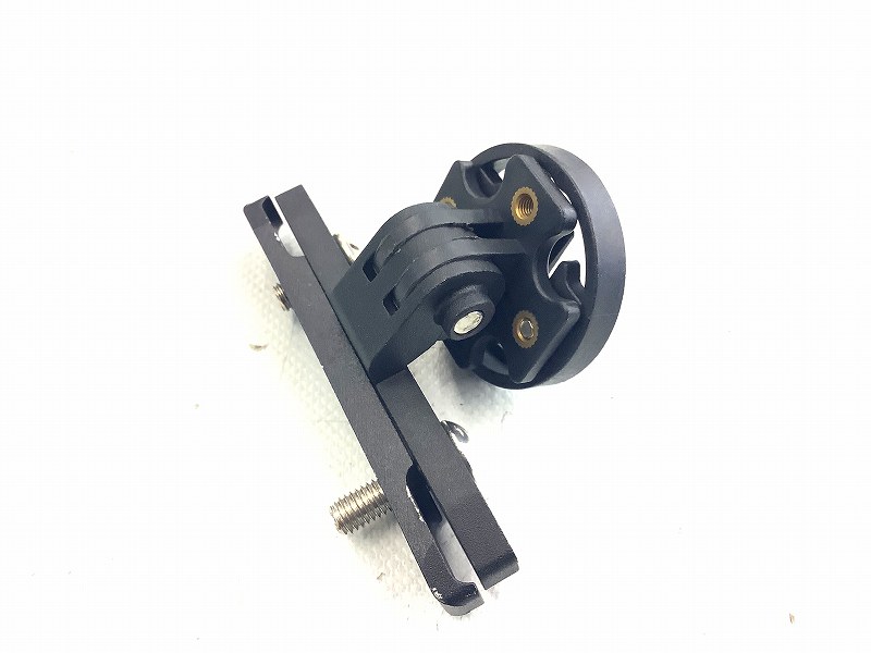 サドルレール用マウントブラケット