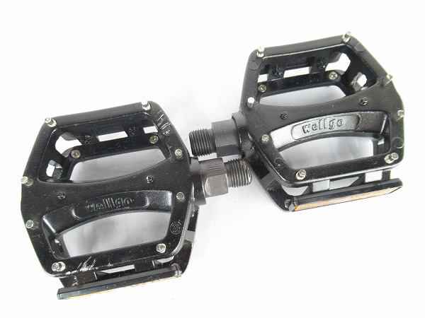 フラットペダル　LU-204　ブラック　※欠品有