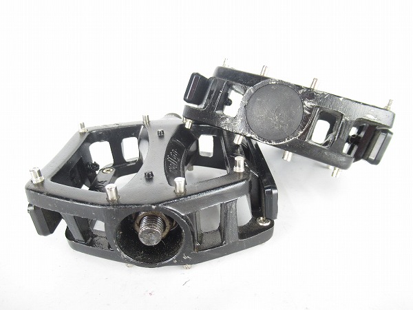 フラットペダル　LU-204　ブラック　※欠品有