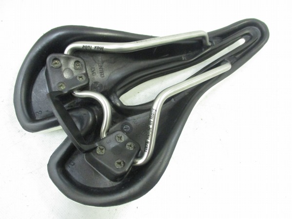 サドル HYBRID INOX TUBE