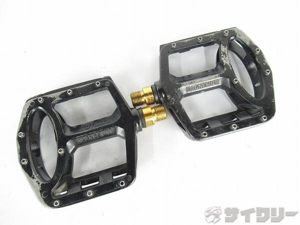 フラットペダル　MG-1　チタンシャフト　ブラック　※ガタ有