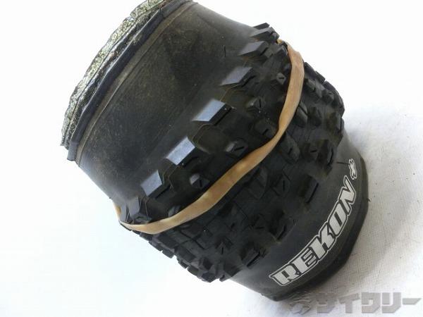 タイヤ　REKON+ 27.5×2.8 ※ヒビ・劣化