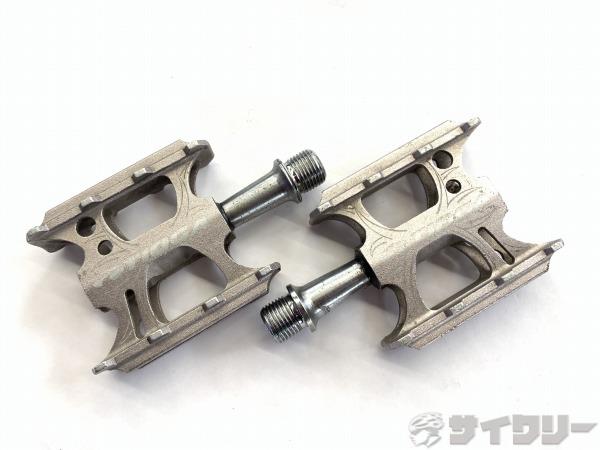 フラットペダル SureFoot COMP ※歪み箇所あり