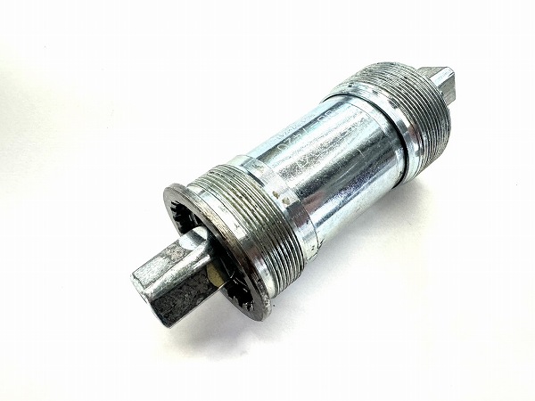 ボトムブラケット BB-7420 JIS/68mm 約111mm(実測） スクエア
