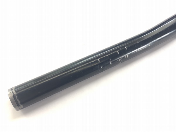 フラットバーハンドル 約490mm(実測）/25.4mm ブラック カットあり