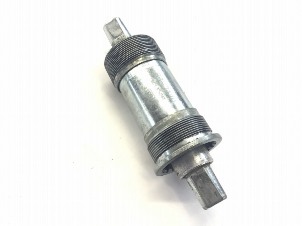 ボトムブラケット BB-7420 JIS/68mm 約123mm(実測） スクエア
