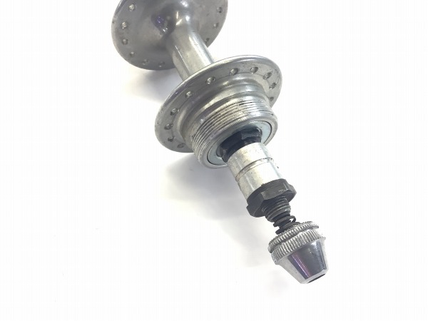 リアハブ ボスフリー 126mm/32H シルバー