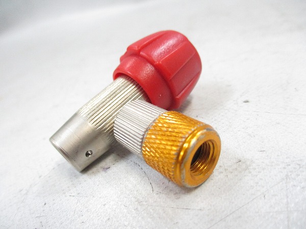 Co2インフレーター ボンベx2 付属