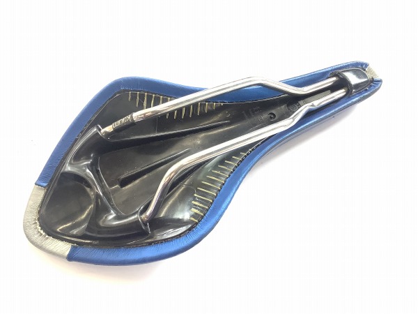 サドル WING FLEX k:iumレール 欠品あり