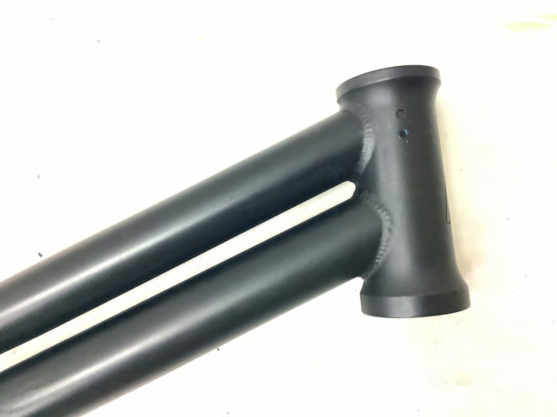 V-FRAME　Viki Gomezモデル