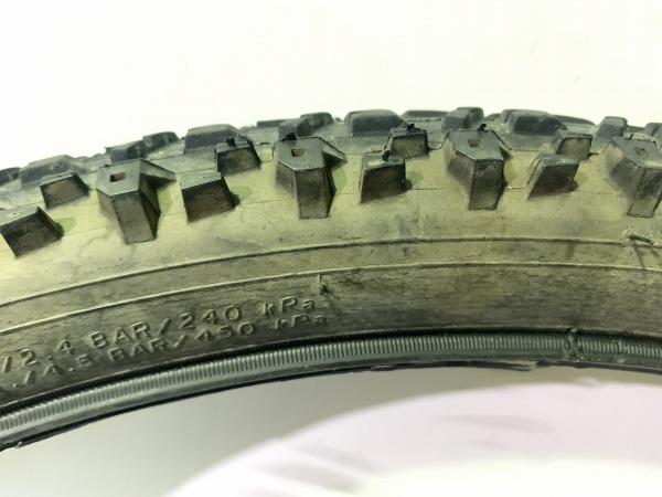 タイヤ 27.5x2.10