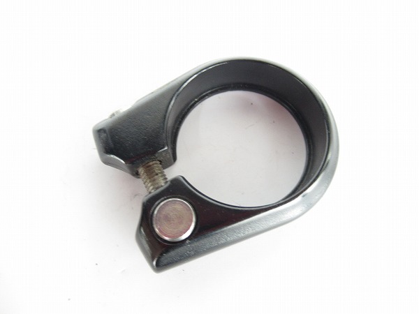 シートクランプ　ボルトタイプ　ブラック　実測内径：31.8mm
