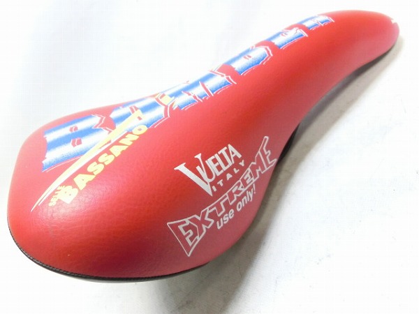 DHサドル BOMBER レッド
