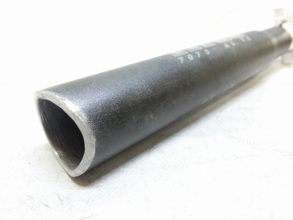 シートポスト φ31.6mm/230mm ※カット済み