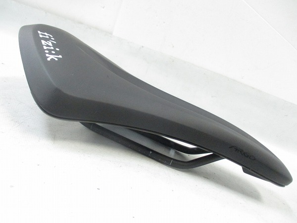 サドル TERRA ARGO X5 S-Alloyレール 160mm