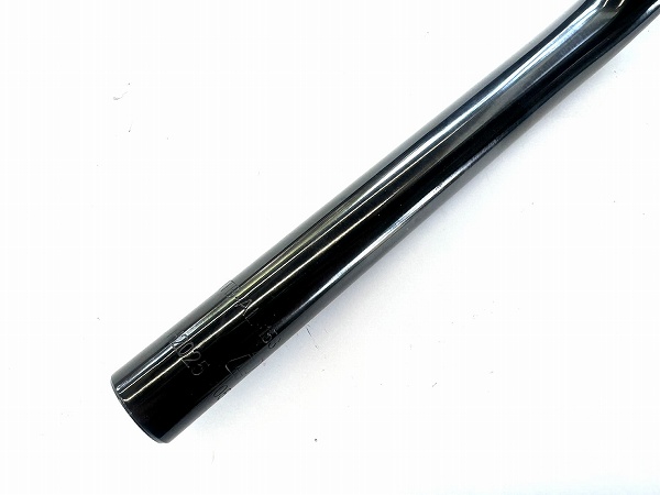 ハンドルバー 約560mm(実測）/25.4mm ブラック