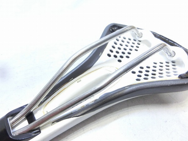 サドル Condor AF CrN/Ti Alloy