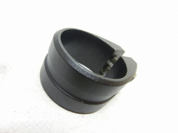 シートクランプ ブラック φ31.8mm