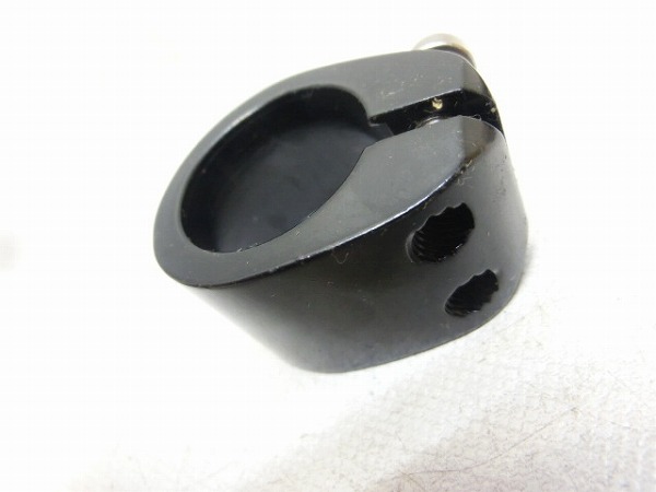 シートクランプ ブラック 31.8mm