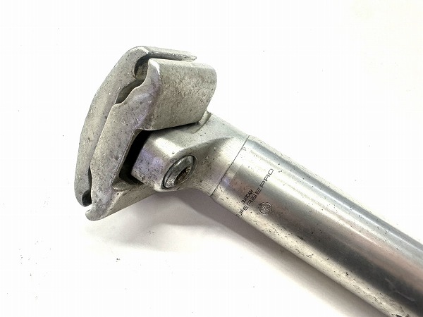 シートポスト SUPERBE PRO NJS 約210mm(実測）/27.2mm シルバー