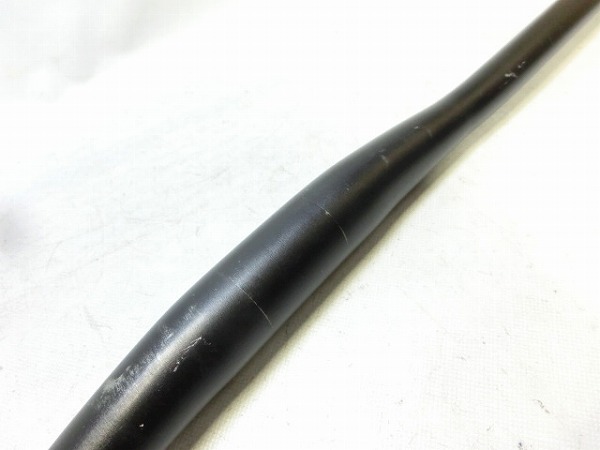 ライザーバー 31.8/680mm