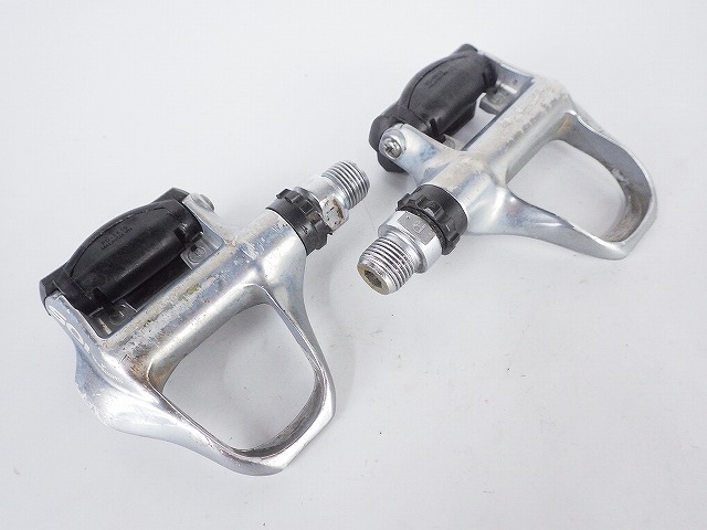 ビンディングペダル PD-5610 105 SPD-SL対応 シルバー ガタあり