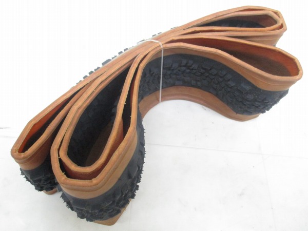 クリンチャータイヤ Rutland （Tan） 700x38ｃ