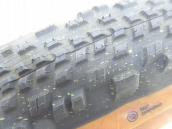 クリンチャータイヤ Rutland （Tan） 700x38ｃ