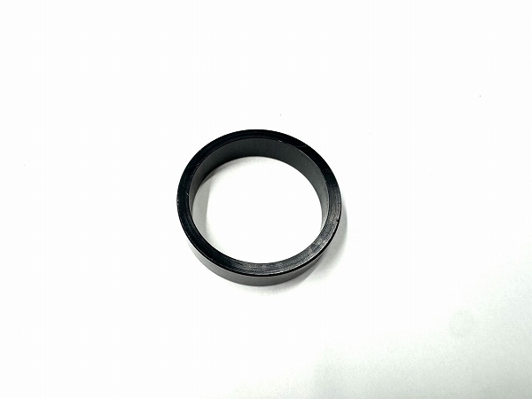 コラムスペーサー 8mm/28.6mm ブラック