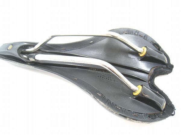 サドル PONZA POWER TiTANOXレール ※破れ