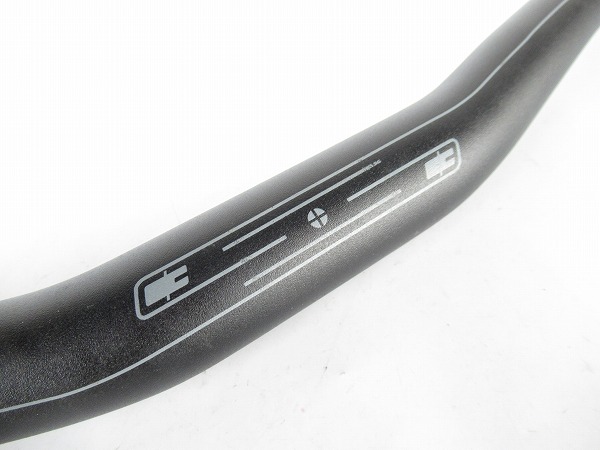 ライザーバーハンドル　C3　ブラック　31.8mm/680mm　※カット済
