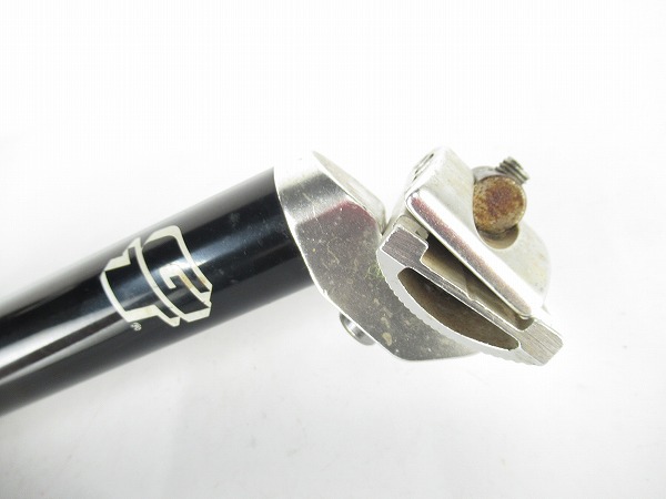 シートポスト　ブラック/シルバー　27.2mm/350mm