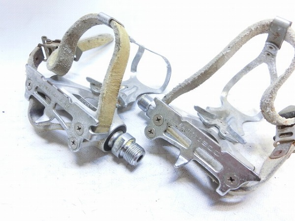 トゥクリップペダル SHIMANO600 PD-6207