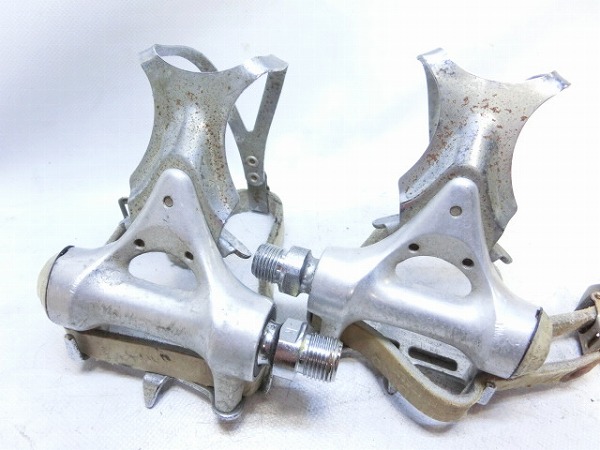 トゥクリップペダル SHIMANO600 PD-6207