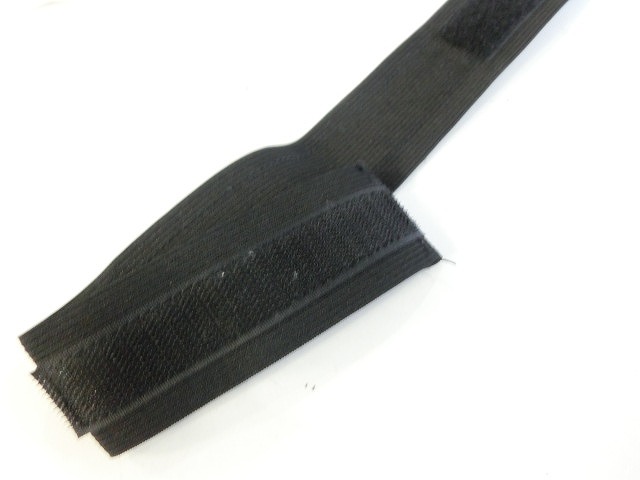 裾バンド