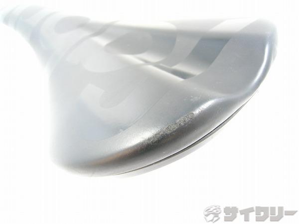 サドル　SCOOP PRO SHALLLOW カーボンレール