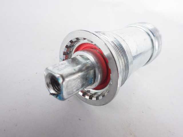 ボトムブラケット　BB-7420　JIS/68mm　スクエア　軸長：110.5mm