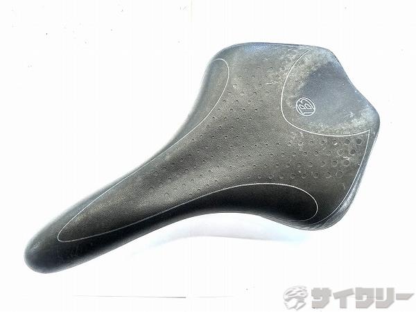 サドル スチールレール ブラック 劣化あり
