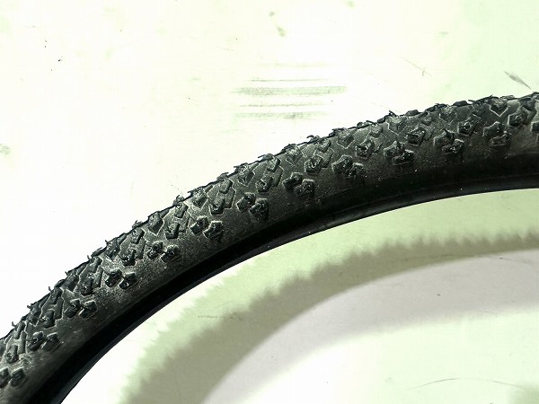 クリンチャータイヤ CROSS COUNTRY 700×38C