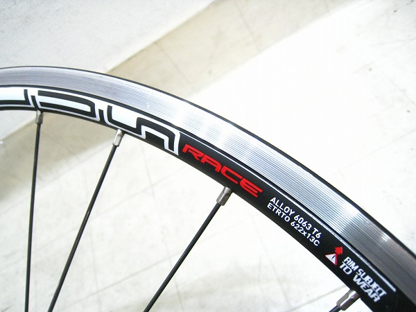 フロントホイール STYLUS RACE 700c 622ｘ13 クリンチャー