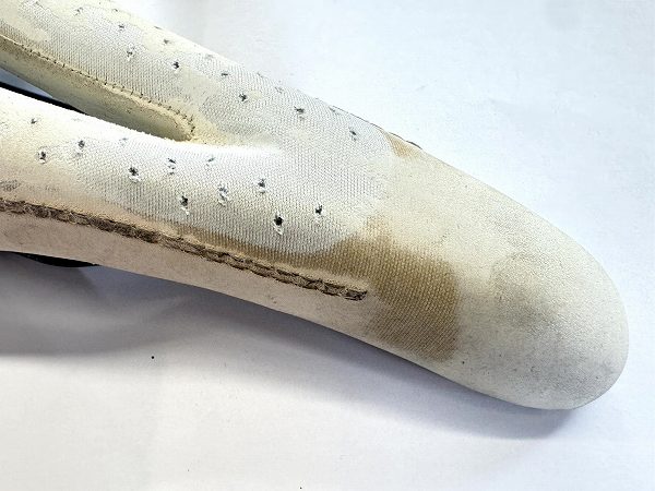 サドル FEC ALLOY ホワイト 劣化あり