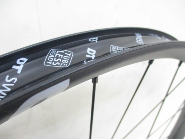 フロントホイール FR 1500 Classic 6穴/20x110