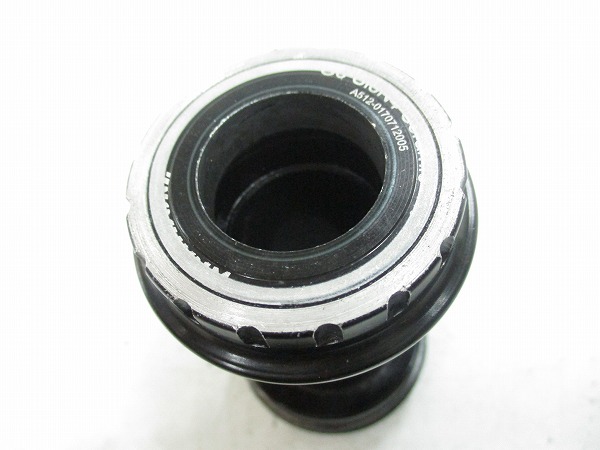 ボトムブラケット PF3024 CERAMIC
