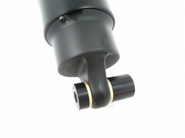 リアショック FLOAT X2 RSV FACTORY Trunnion 225mm