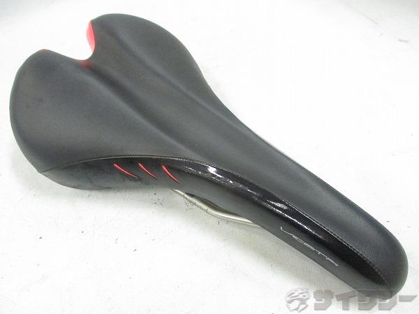 サドル VESTA kiumレール
