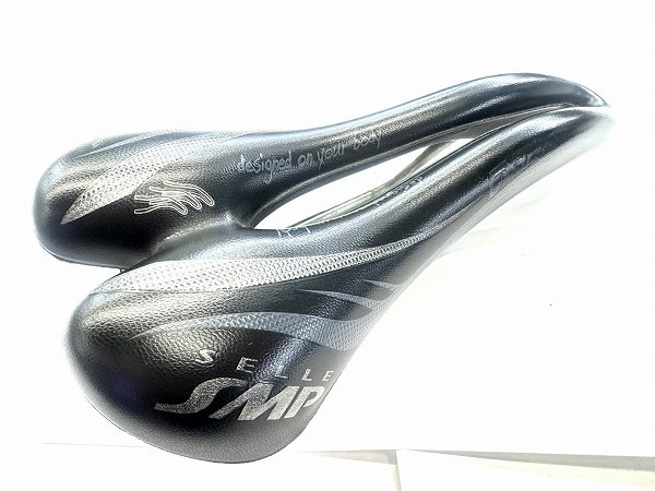 サドル EXTRA ブラック スチールレール