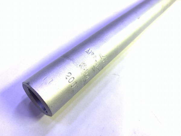 フラットバーハンドル MOABロゴ 580/25.4mm