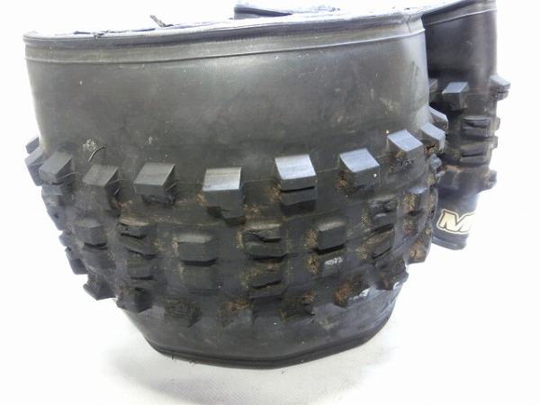ブロックタイヤ MINION DHF 29×2.50