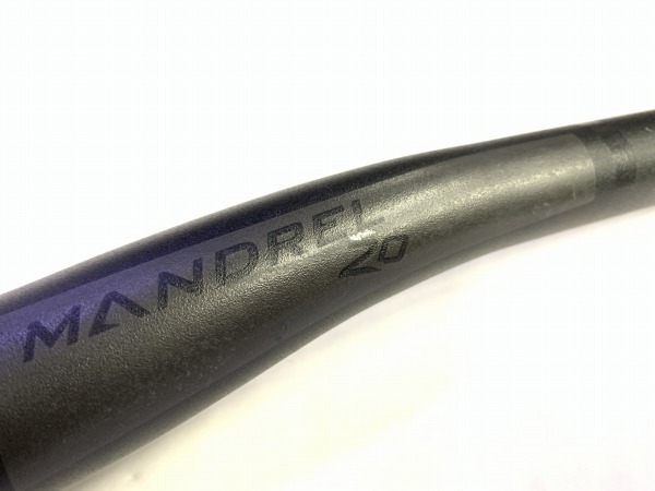 ライザーバーハンドル MANDREL 20 35/760mm ※カットあり