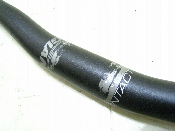 ライザーバー　CONTACT 670/31.8mm ※カット